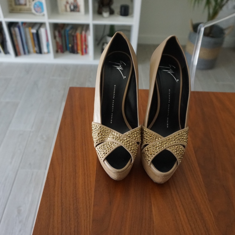 Giuseppe Zanotti